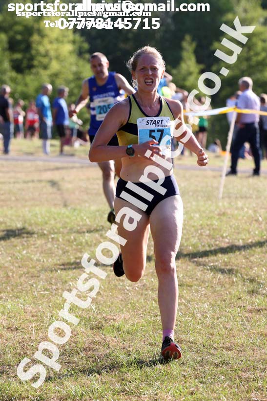 Veteran and womens 2018 Sunderland 5k Road Races, Silksworth, Sunderland. Photo: David T. Hewitson/Sports for All Pics